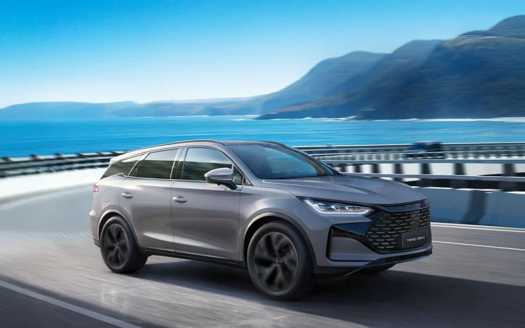 BYD Tang DM-i фото