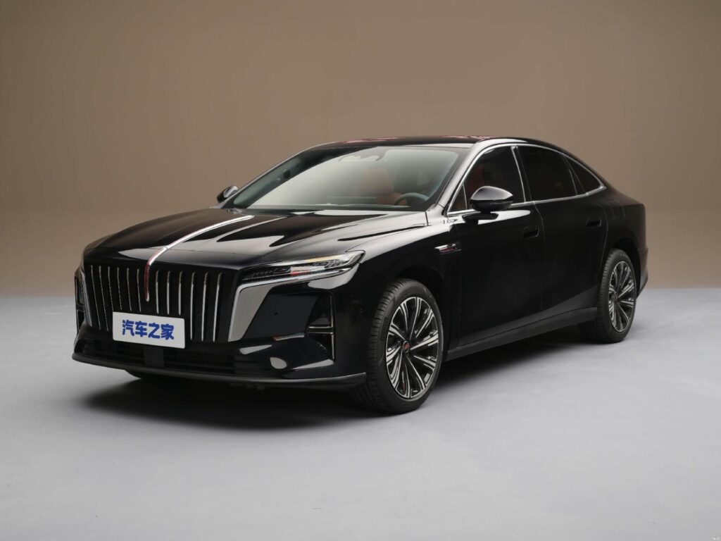 Hongqi H7 2026: цена от 161 800 юаней, PHEV и старт продаж 15 сентября