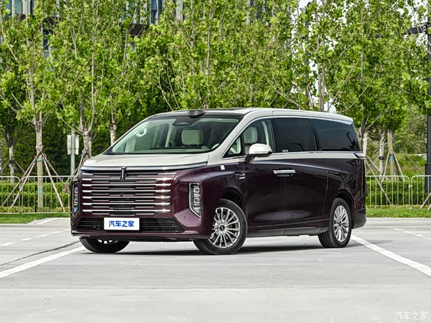 Wey Gaoshan Smart Edition, вид спереди в трёхчетвертном ракурсе