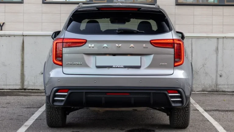 Haval Jolion, вид сзади