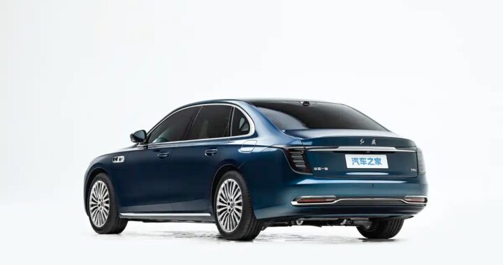 Hongqi H9 PHEV сзади