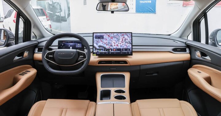 Салон Dongfeng Xinghai V6