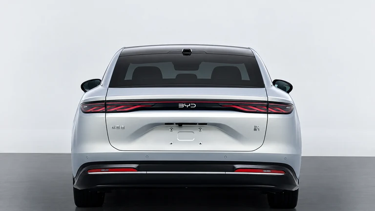 Задняя часть нового поколения BYD Han