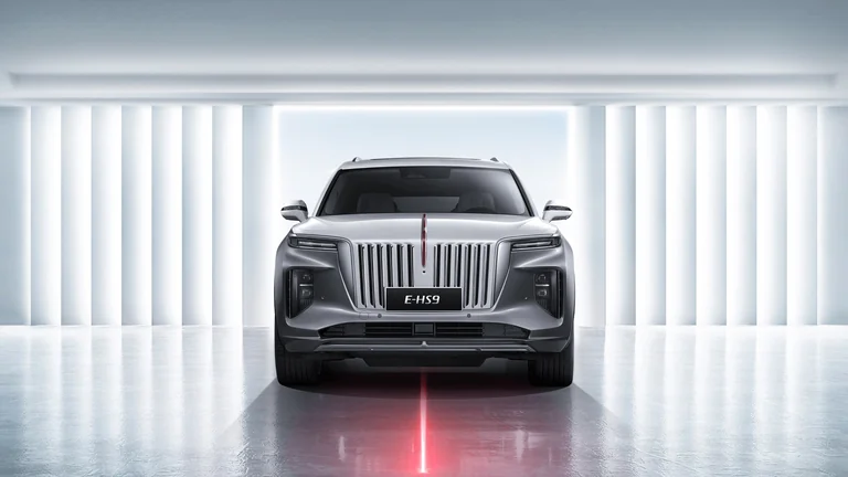 HONGQI E-HS9 — крупный электрический SUV