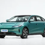 Jetta M6, электрический седан, вид спереди