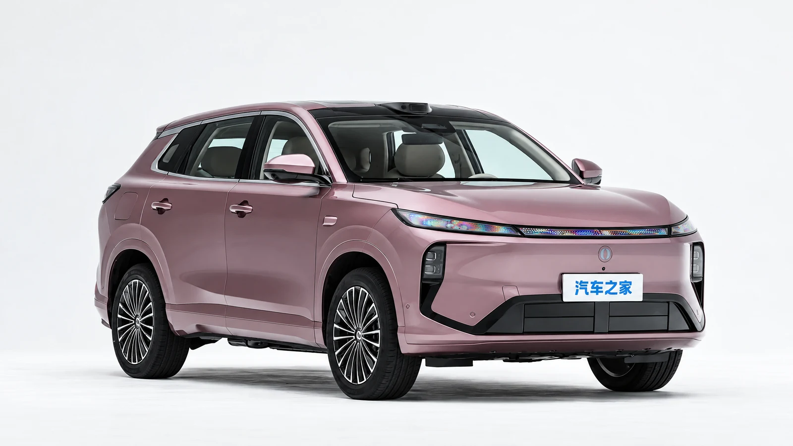 Dongfeng Fengshen L8+ с лидаром и обновлённой передней частью