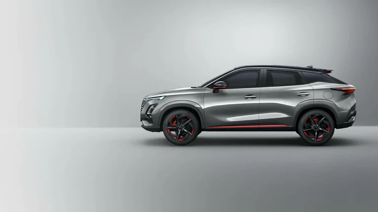 OMODA C5 — компактный кроссовер-фастбэк
